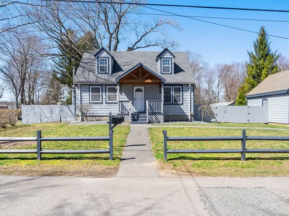 77 Oak St, North Attleboro, MA 02760