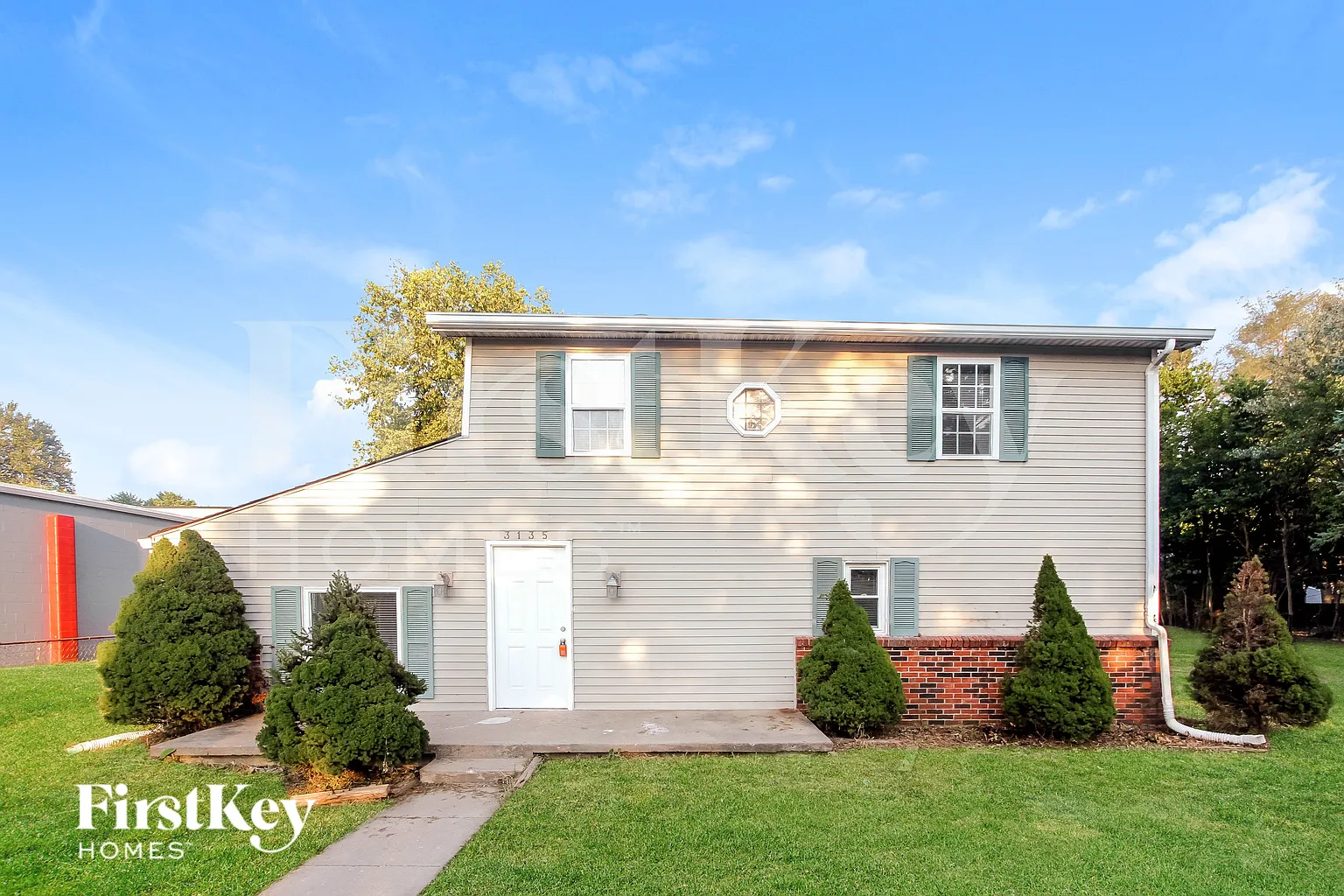 3135 Foltz St photo 1