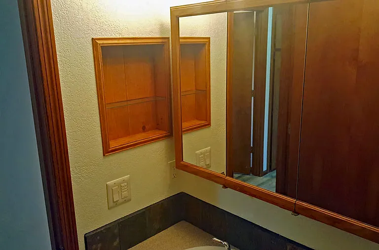 Hall Bathroom view 3
