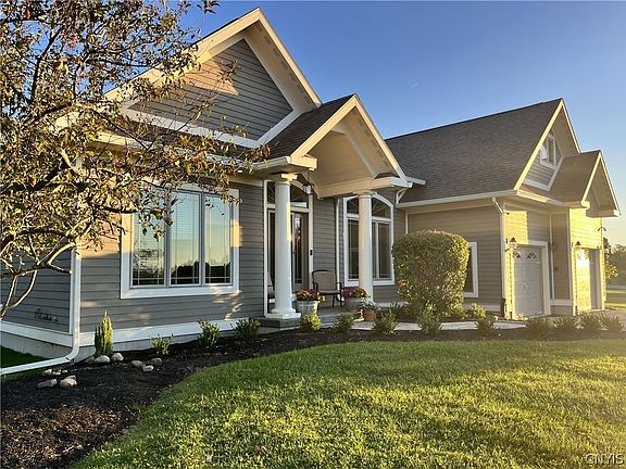 4th image of 22454 Ridgeview Rd