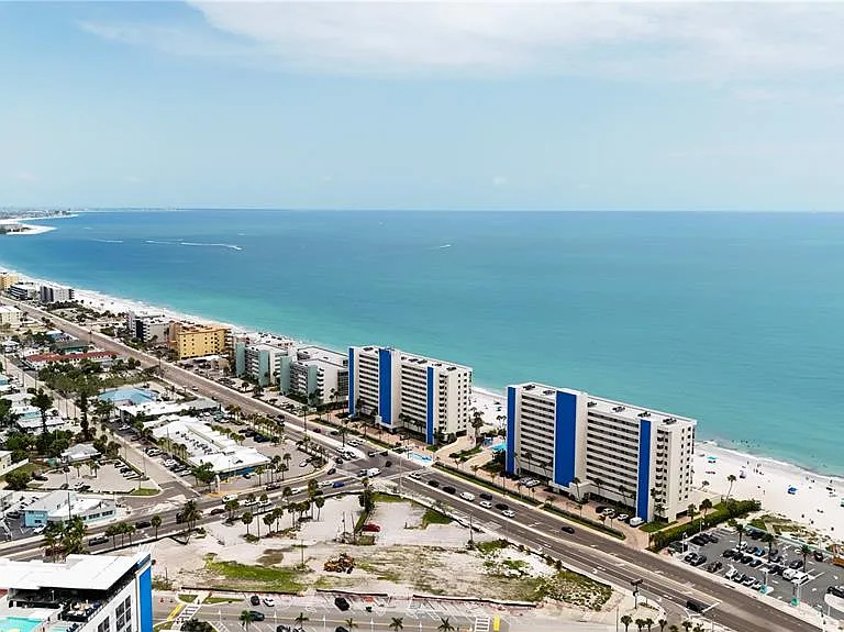 15000 Gulf Blvd #907 — Photo 33