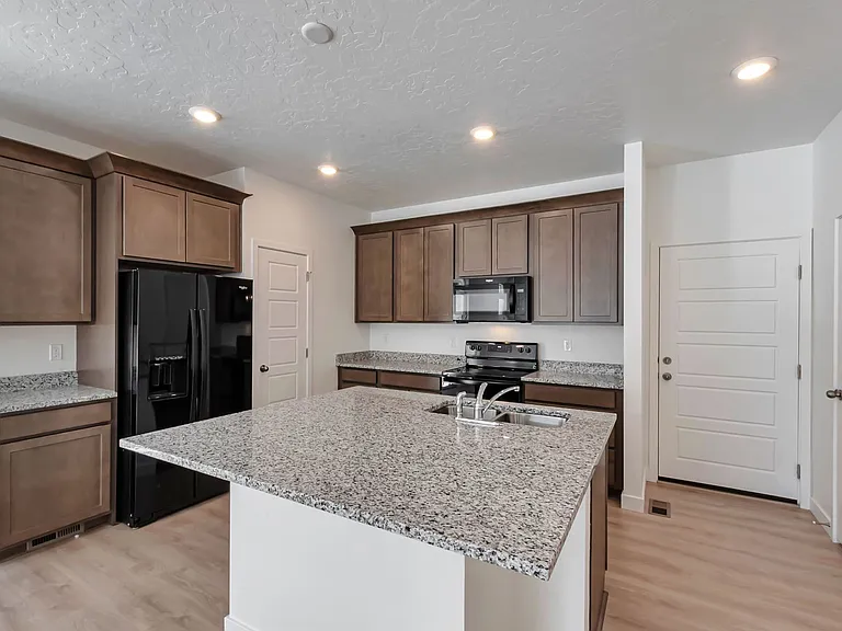 4259 W Dixon Way — Photo 1