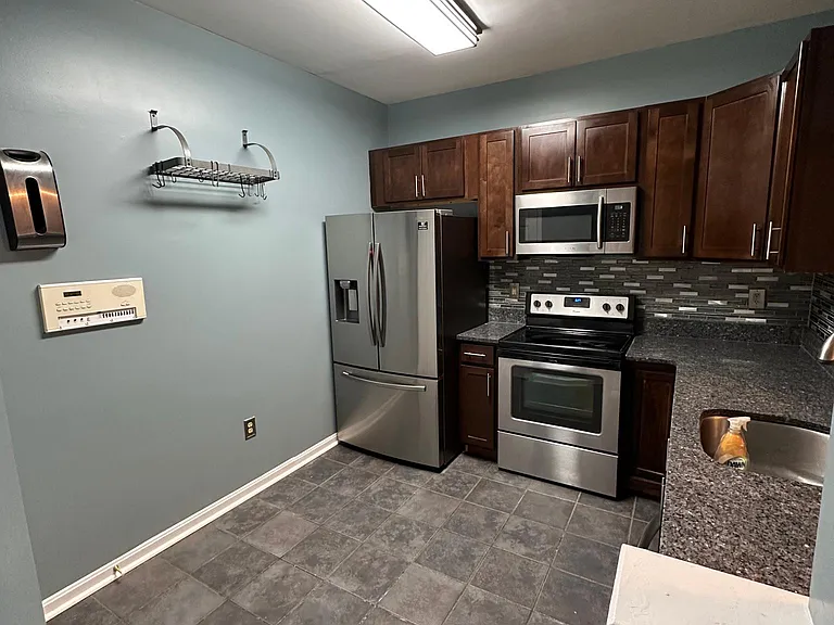 316 Roff Point Dr — Photo 28