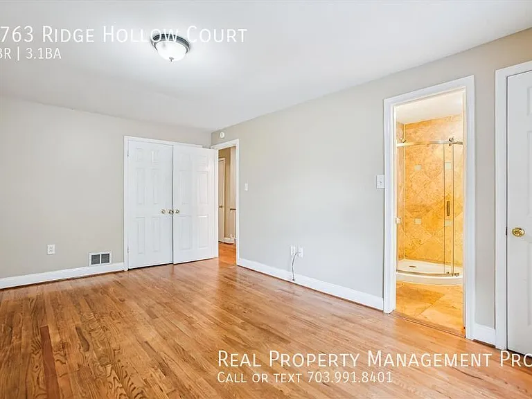 8763 Ridge Hollow Ct — Photo 14