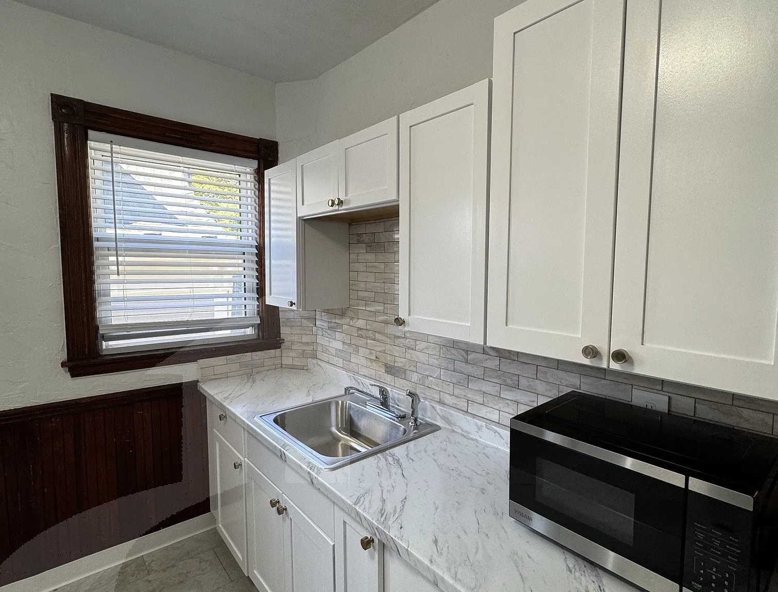 3 bed, $3,600 — Photo 2