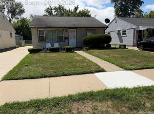 1620 E Meyers Ave, Hazel Park, MI 48030