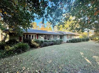 1703 Regent Rd, Tifton, GA 31793