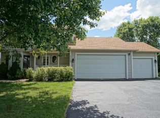 4302 Braddock Trl, Eagan, MN 55123