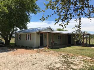 218 N Shore Rd, Mathis, TX 78368