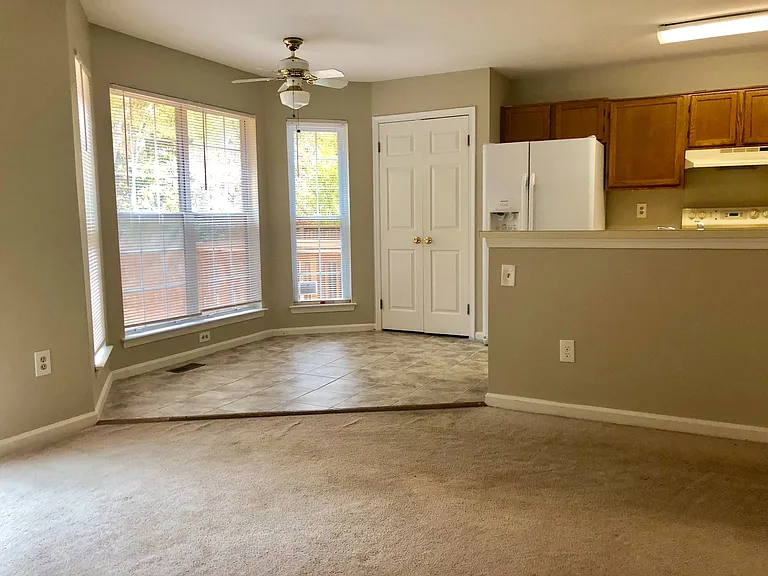3929 Whispering Meadow Dr — Photo 6