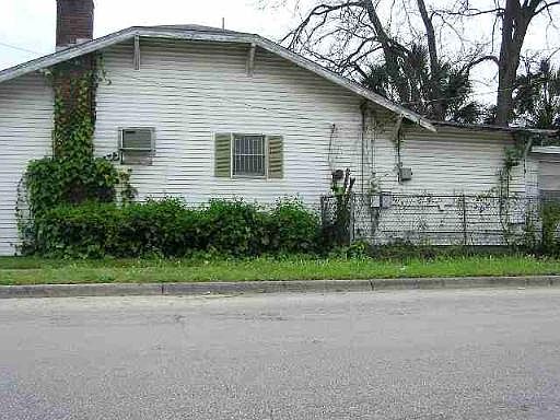 2nd image of 235 SAINT JOHNS RD
