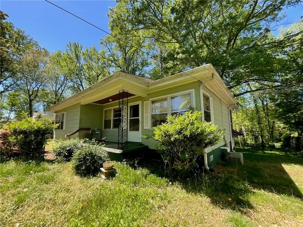 4046 W Johnson Cir, Atlanta, GA 30341