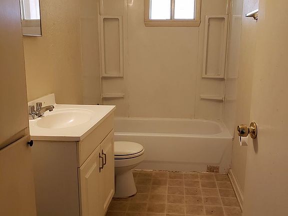 4th image of 3412 Milton St
