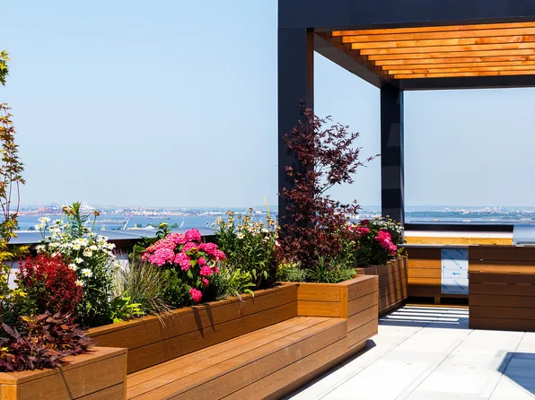 584 Fourth Avenue image 31 of 40