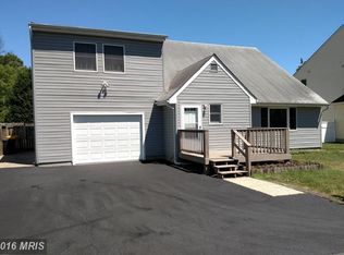 7759 Sauerbacker Ave, Pasadena, MD 21122