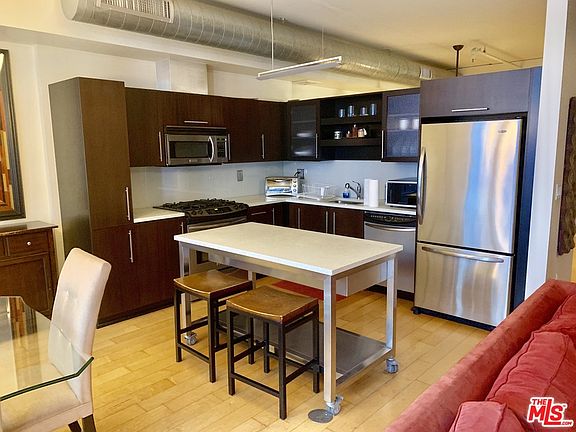 5th image of 1100 S Hope St APT 1310