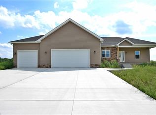 149 Cedars Dr, Poland, OH 44514