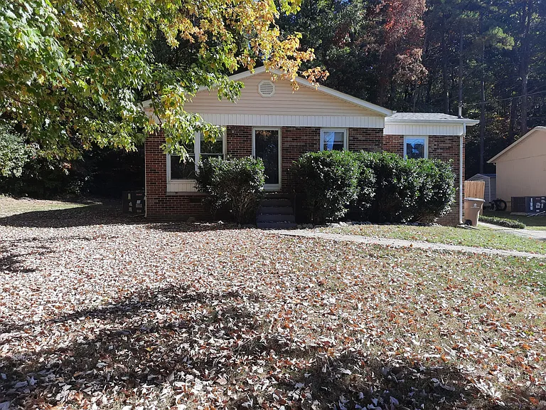 2252 Deerwood Rd — Photo 18
