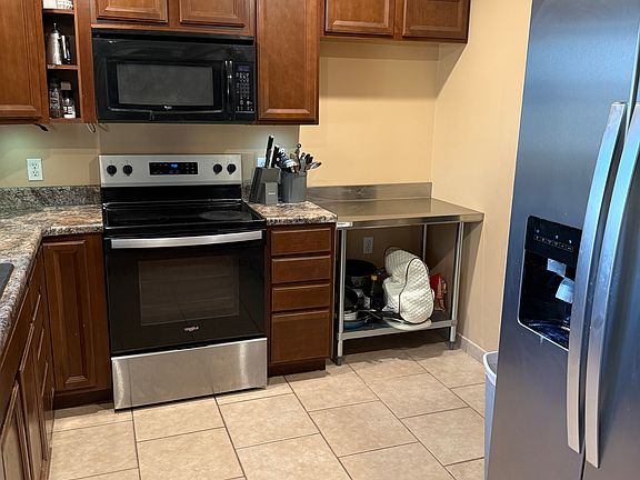 3rd image of 5821 Elkcrest Dr