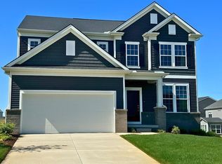 2732 Dunes Ct, Milford, MI 48381