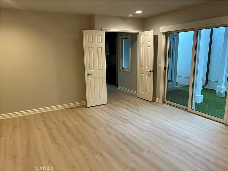 825 Hibiscus Ct — Photo 35