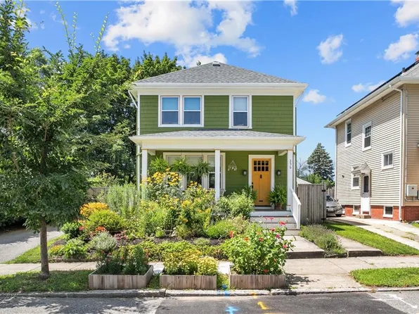 256 Rankin Ave, Providence, RI 02908