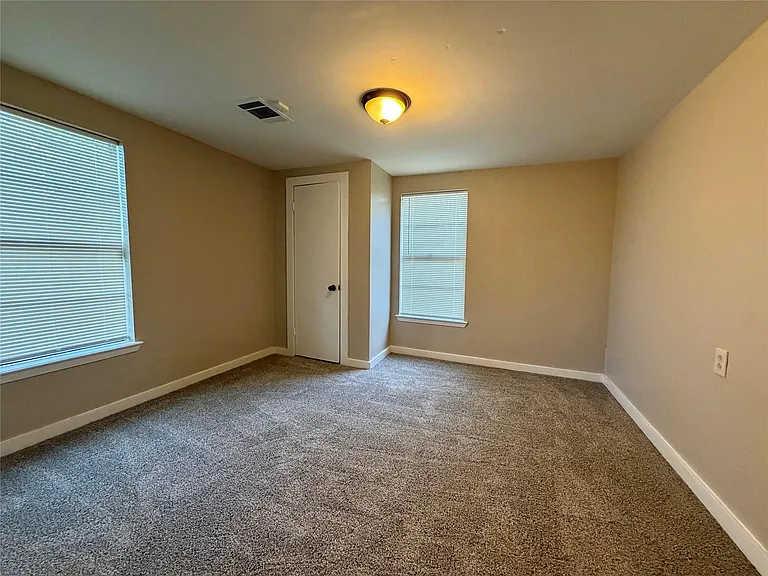 503 McKee St — Photo 12