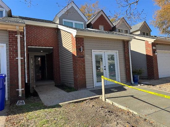 1260 Hillock Xing, Virginia Beach, VA 23455