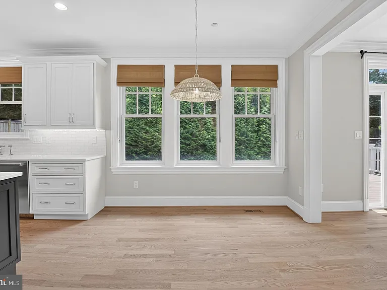 5718 Huntington Pkwy — Photo 34
