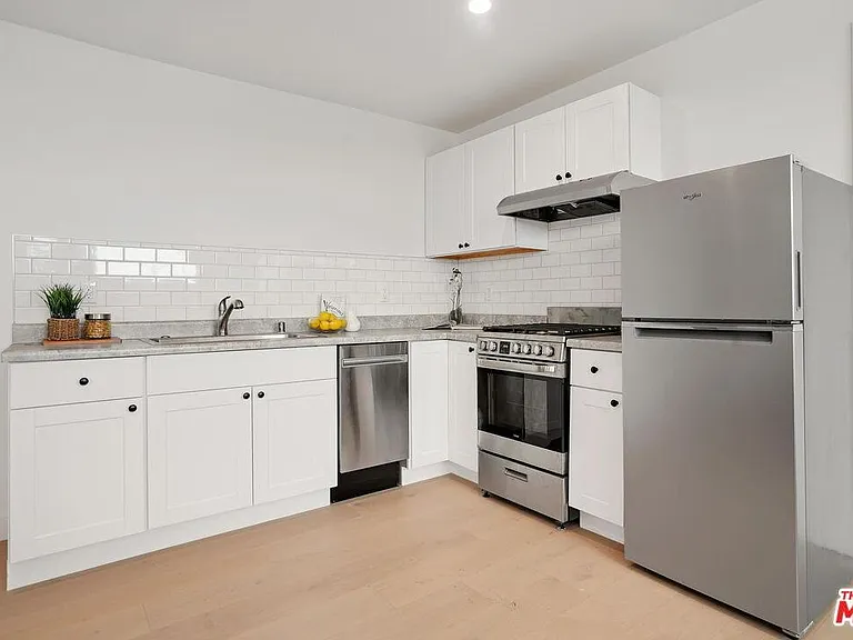 4145 Tilden Ave #A — Photo 2