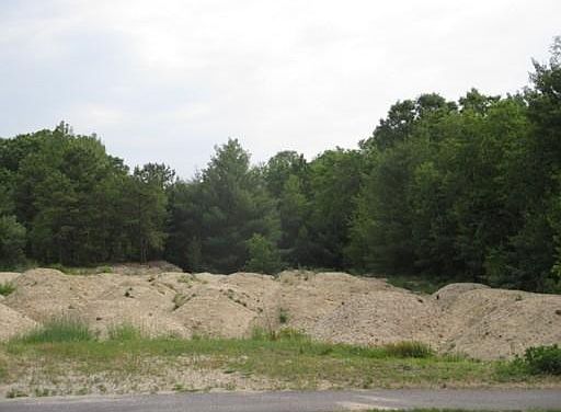 4th image of 9 Rolling Brook Ln