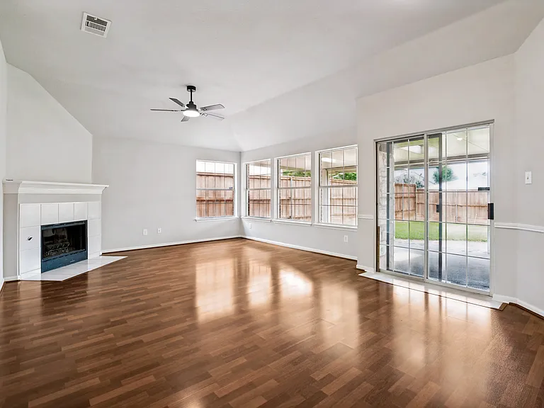 3548 Misty Meadow Dr — Photo 9