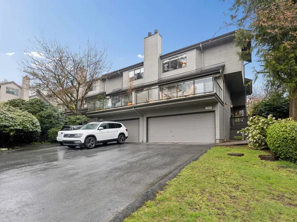 4306 Naughton Ave, North Vancouver, BC V7G 2E1