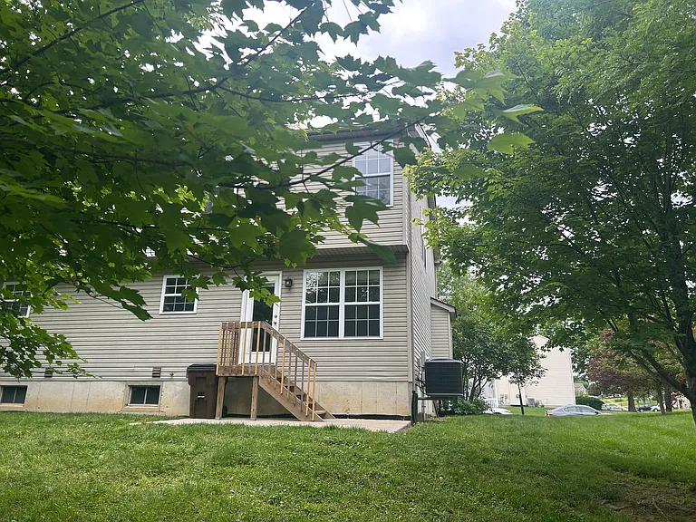 8133 Celestial Cir — Photo 29