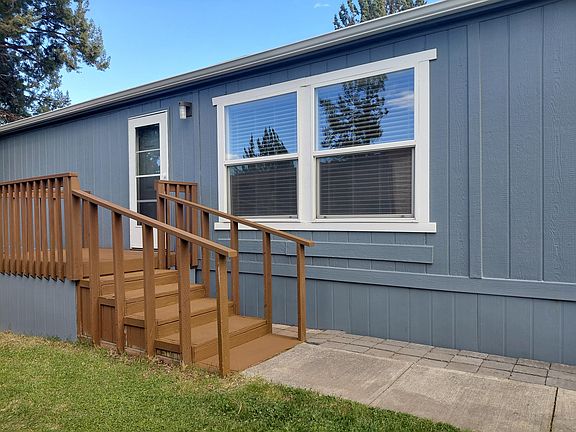 2nd image of 1001 SE 15th St Unit 18