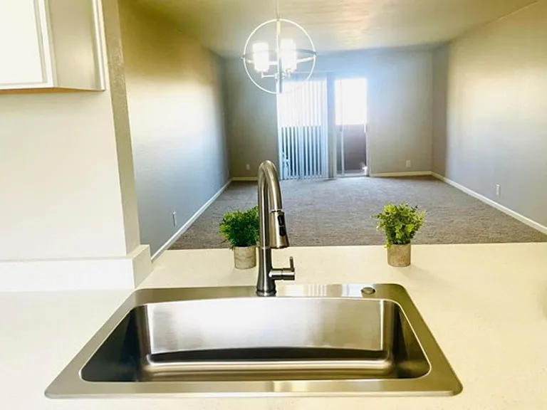 Casas Adobes Apartments — Photo 49