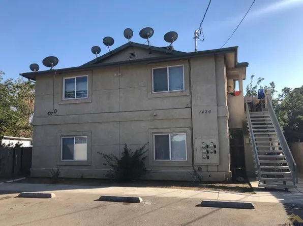 1426 Lake St, Bakersfield, CA 93305