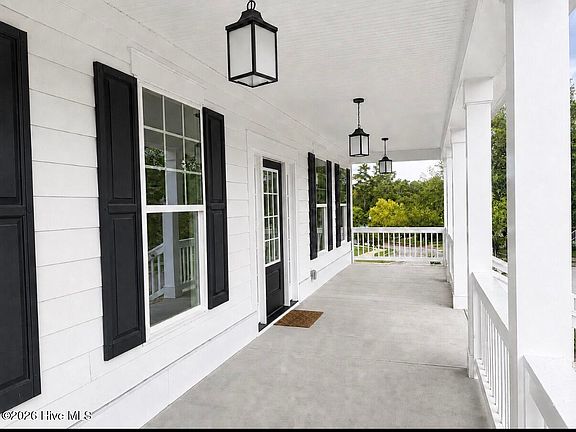 5th image of 252 Devereux Drive #3001