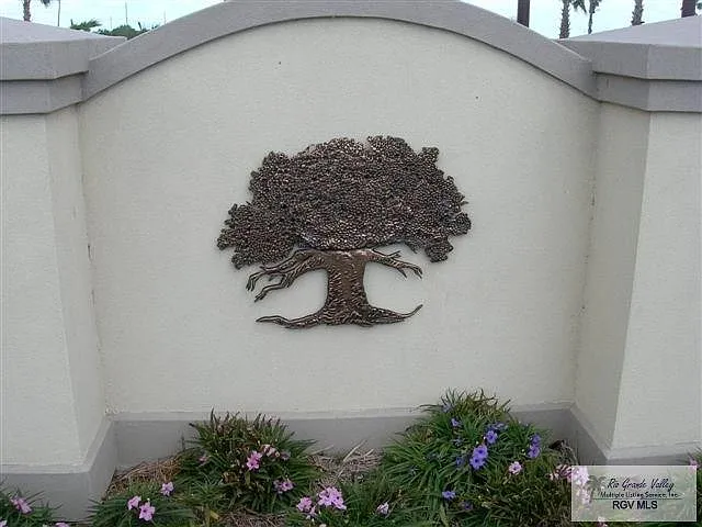 9 Doral Dr — Photo 23