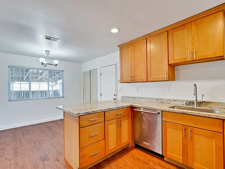 2023 Portsmouth Ct — Photo 3