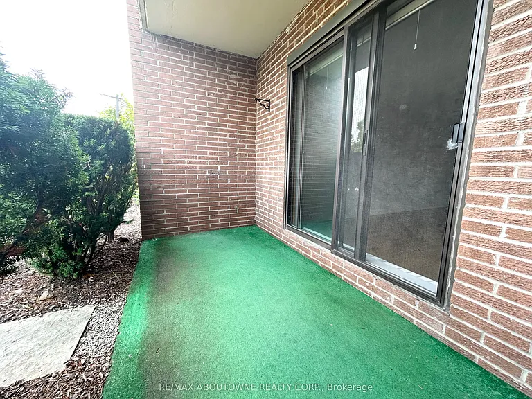 82 Millside Dr #105 — Photo 16