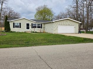 N1143 Linden ROAD, Genoa City, WI 53128