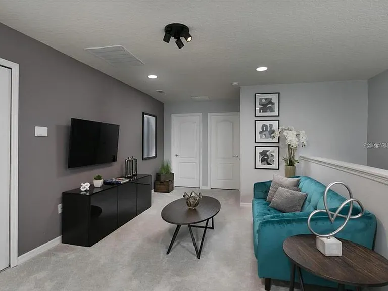 8831 Geneve Ct — Photo 4