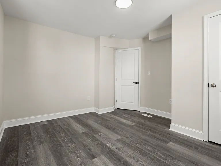 505 McCabe Ave — Photo 29