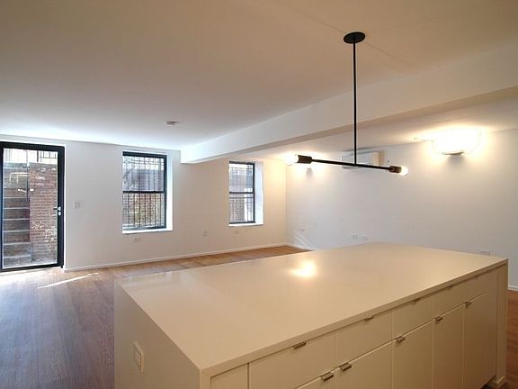 2nd image of 126 Herkimer St #B1