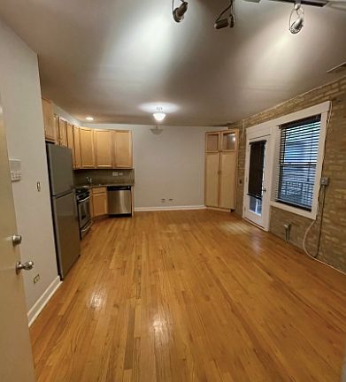 2nd image of 4938 N Winthrop Ave #1