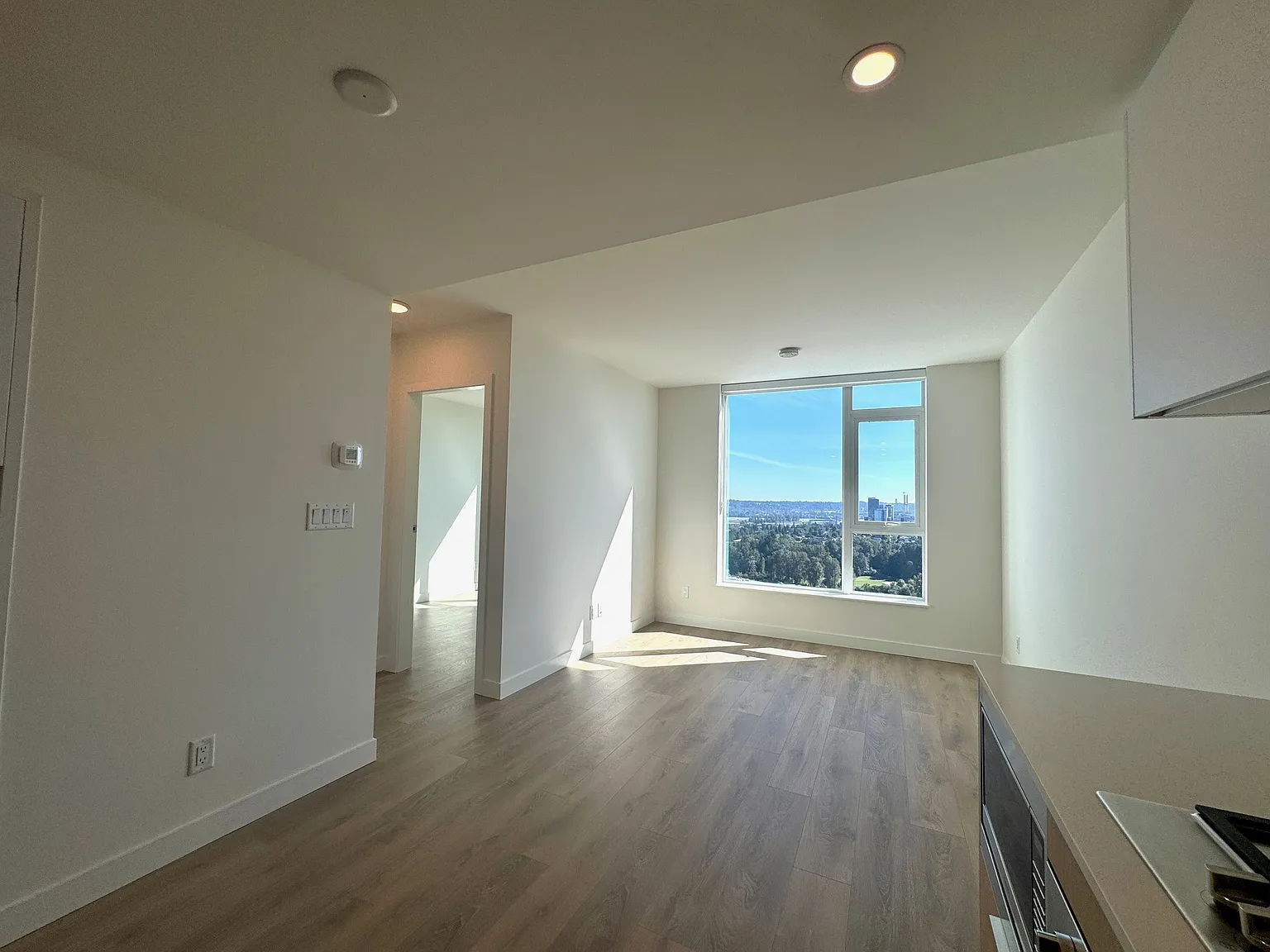 1 bed, 520 sqft, $2,250 — Photo 2