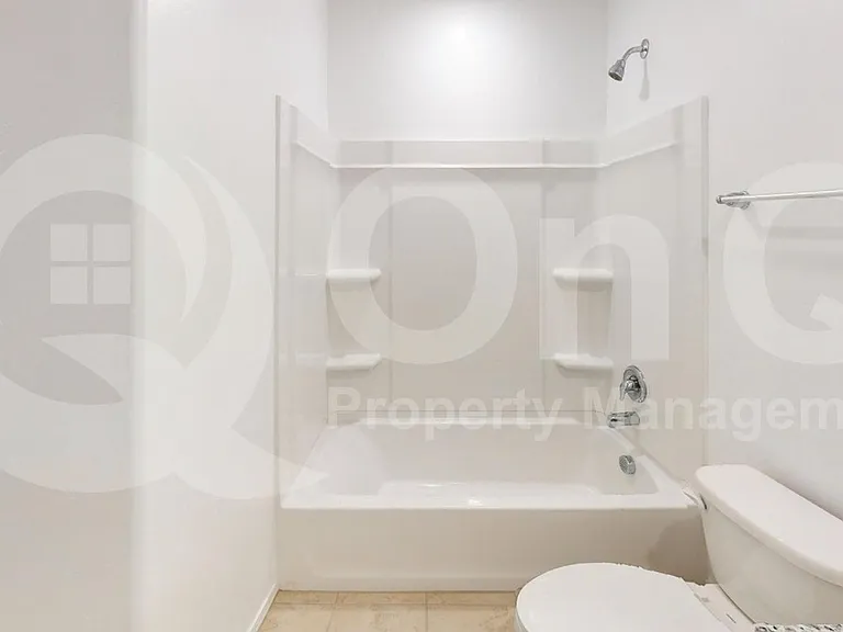 4069 E Market St — Photo 20