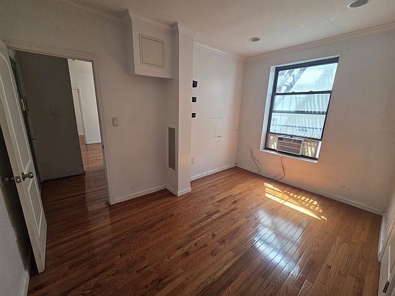 3rd image of 125 Sherman Ave APT 43