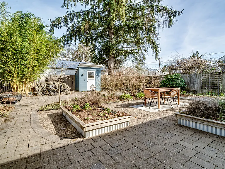 1425 Polk St — Photo 36